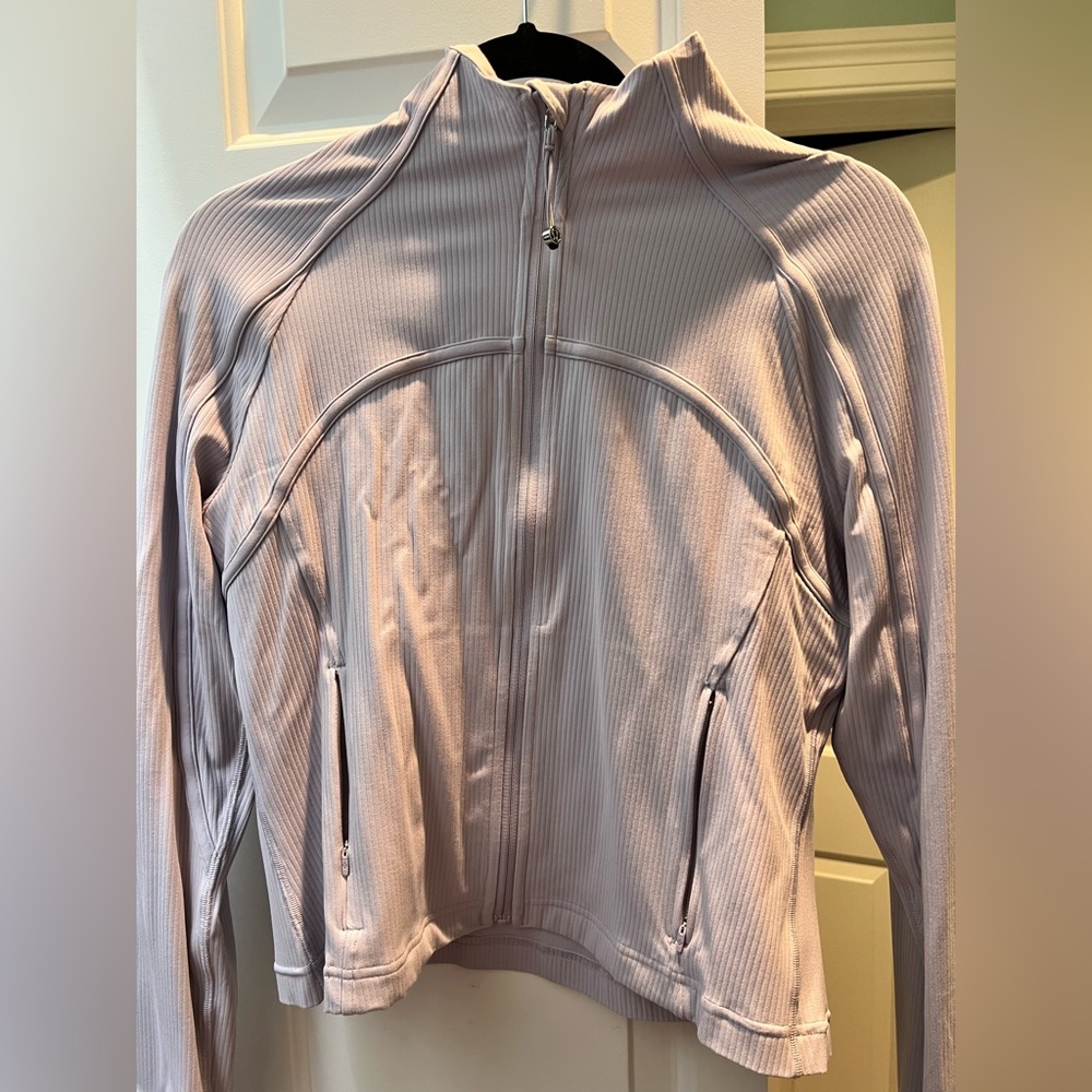 Faint Lavender Lululemon Size 12 Define Nulu